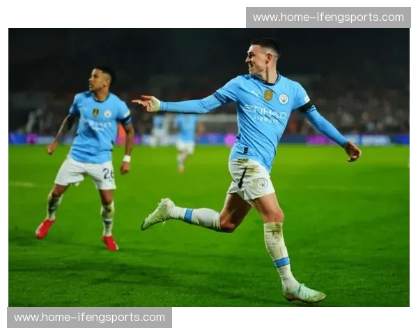 蓝月亮之争：曼城与哈镇的足球史诗，一场不容错过的德比对决